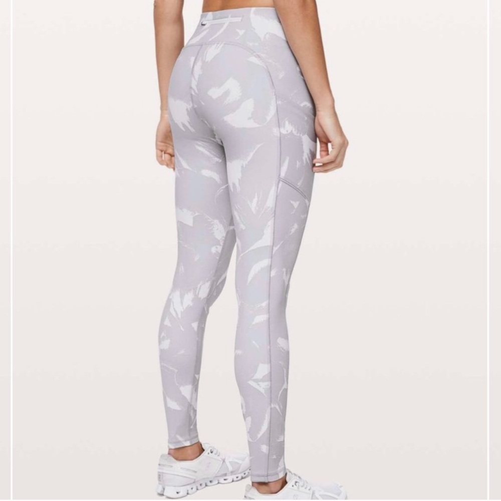 Lululemon white/grey camo speed up leggings size 4